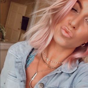 Meet your Posher, Danielle